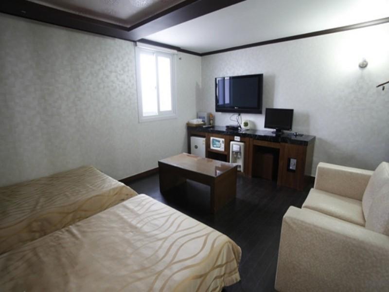 Diamond Hotel Suwon Exterior photo